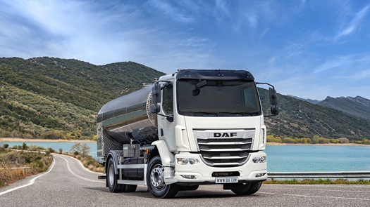 DT-DAF-XB-FA-4x2-Day-Cab-2023082